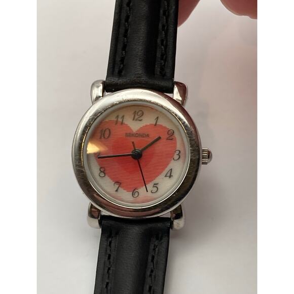 SEKONDA Women's Quartz Watch  - Shimmering Changing Heart Face New Battery/ Band - Picture 3 of 10